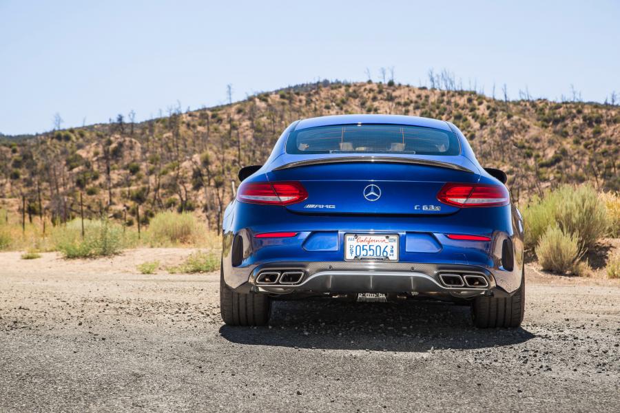  Mercedes-AMG C63 S Coupe 2016 года  (NA) (фото 6 из 20)
